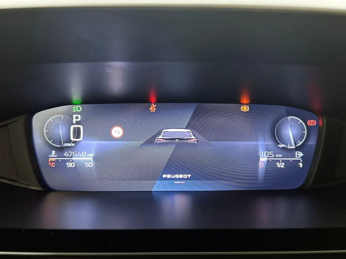 1.2 130PK Allure CAMERA | NAVI & CARPLAY | AD-CRUISE