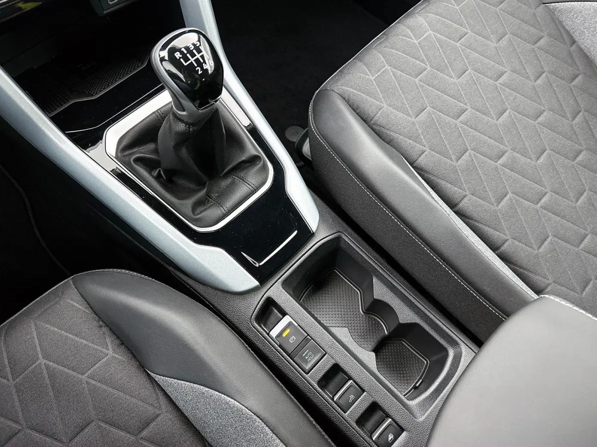1.0 TSI Style CAMERA | IQ-LIGHT | AD-CRUISE | CARPLAY | NAVI