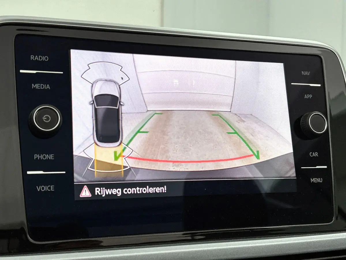 1.0 TSI Style CAMERA | IQ-LIGHT | AD-CRUISE | CARPLAY | NAVI