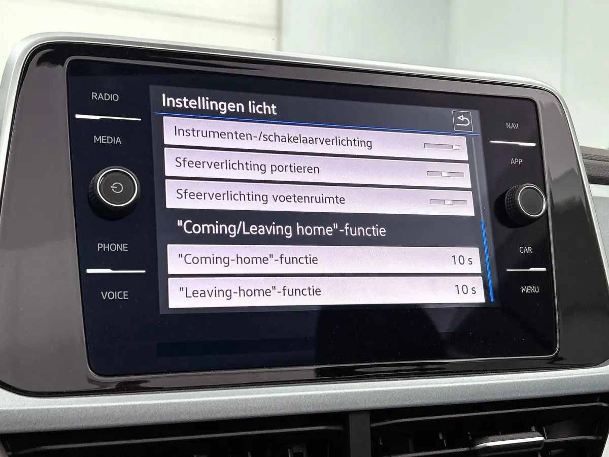 1.0 TSI Style CAMERA | IQ-LIGHT | AD-CRUISE | CARPLAY | NAVI
