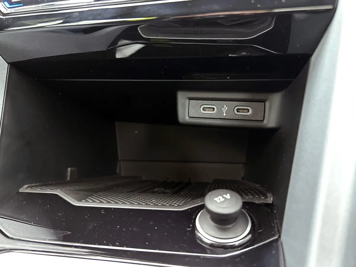 1.0 TSI Style CAMERA | IQ-LIGHT | AD-CRUISE | CARPLAY | NAVI