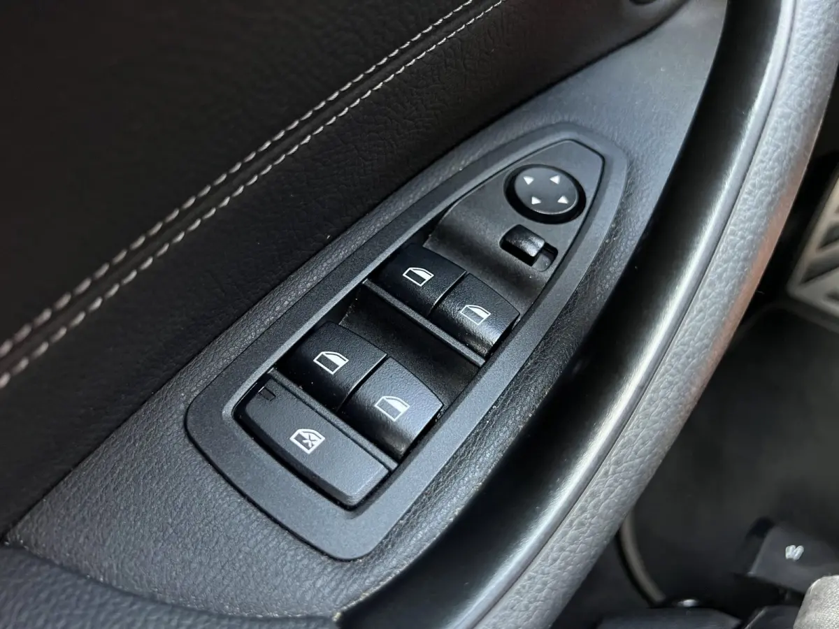 SDrive20i automaat M-pakket|Pano|Leer|Leer|Navi|PDC