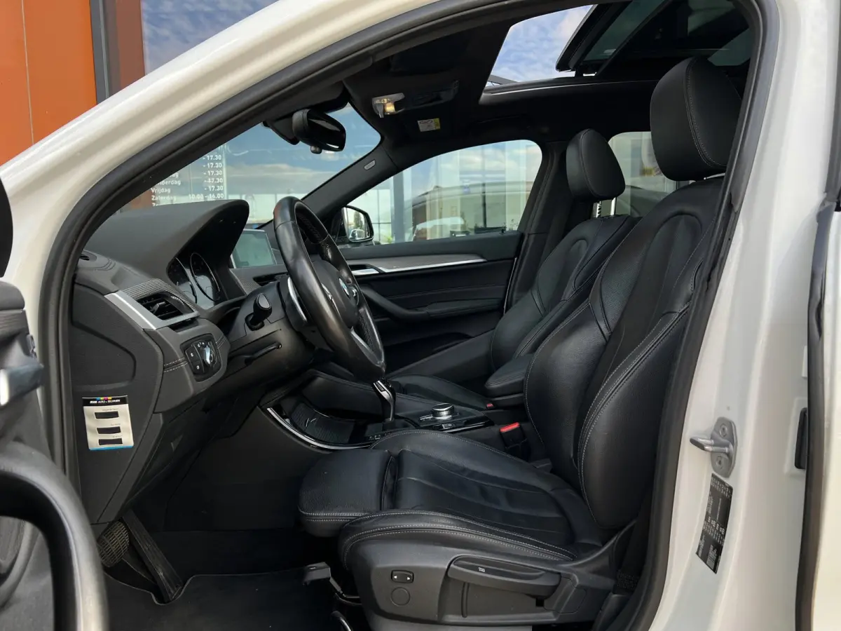 SDrive20i automaat M-pakket|Pano|Leer|Leer|Navi|PDC