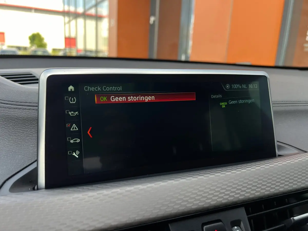 SDrive20i automaat M-pakket|Pano|Leer|Leer|Navi|PDC