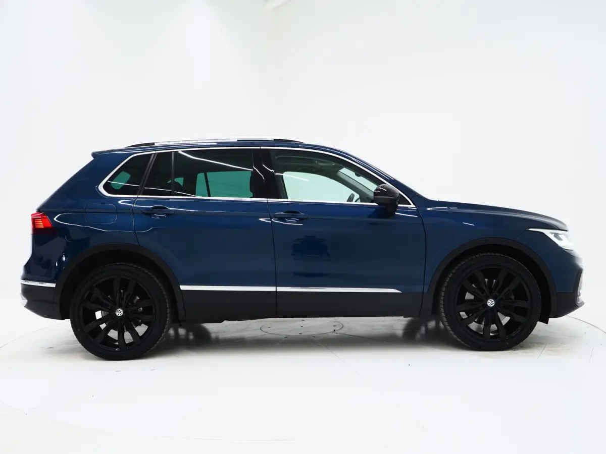 1.4 TSI eHybrid Elegance | Panoramadak | Trekhaak | Massage | 360 | Sfeerlicht | Dodehoek | Matrix | Carplay
