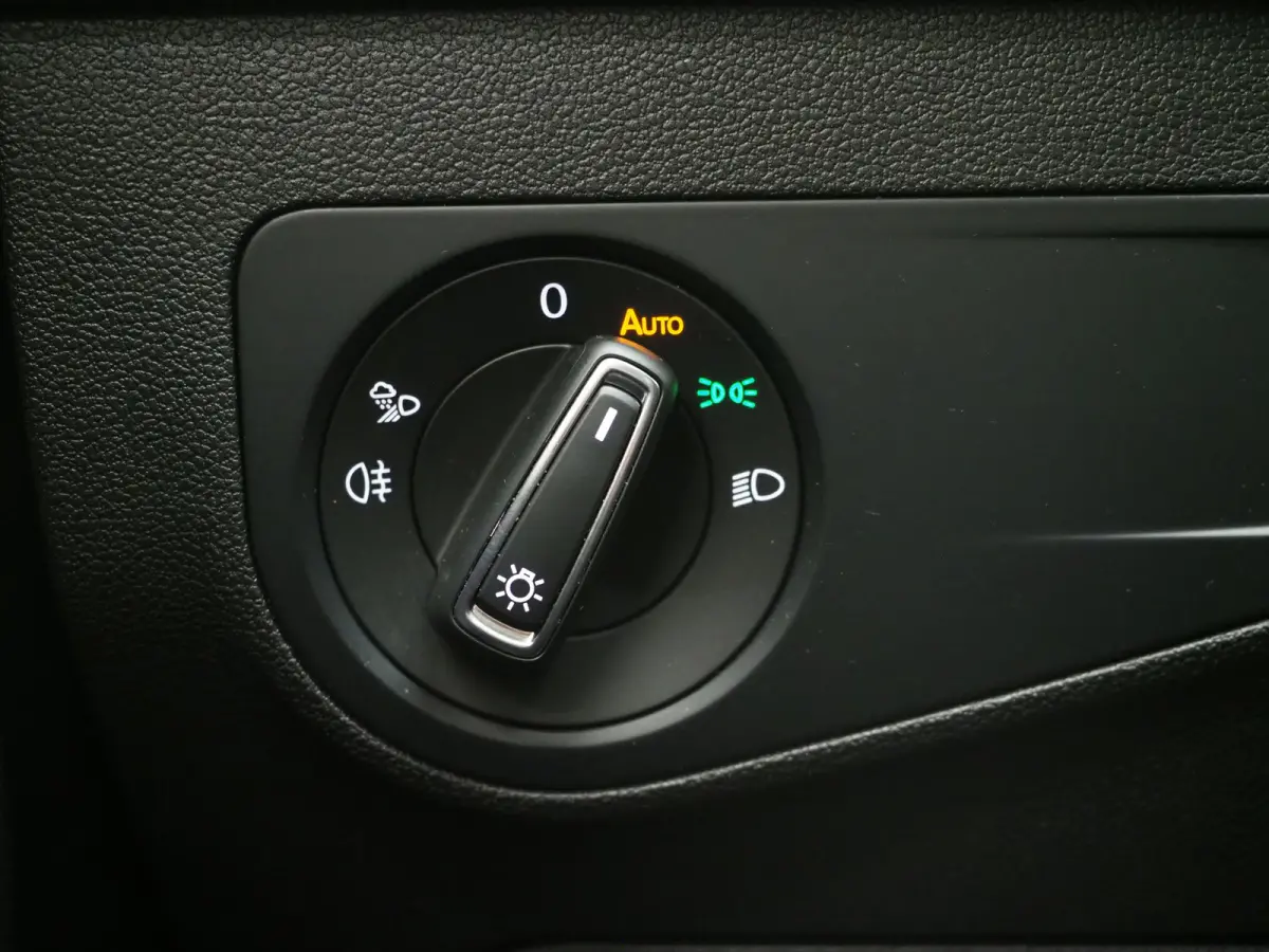 1.4 TSI eHybrid Elegance | Panoramadak | Trekhaak | Massage | 360 | Sfeerlicht | Dodehoek | Matrix | Carplay