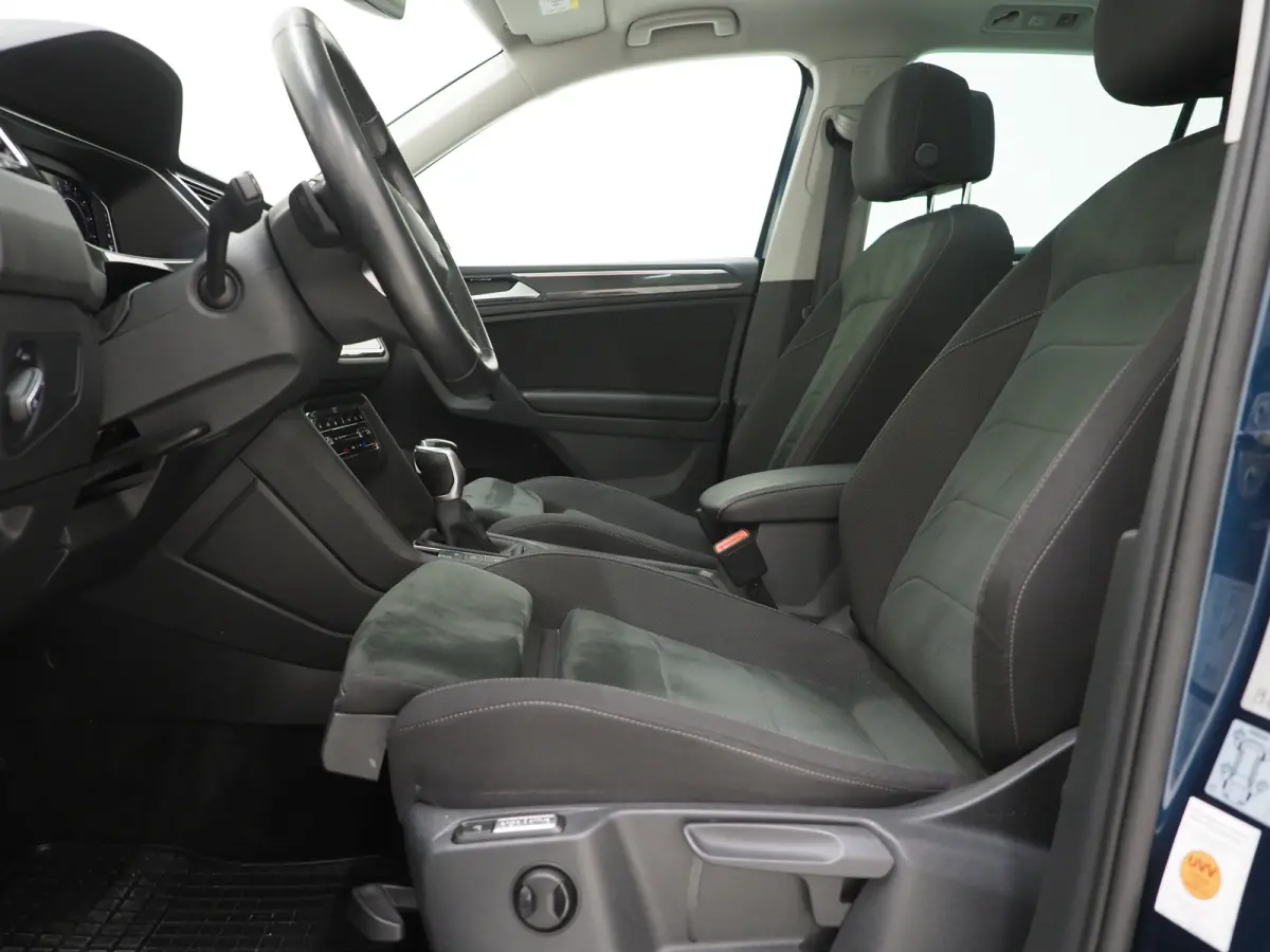 1.4 TSI eHybrid Elegance | Panoramadak | Trekhaak | Massage | 360 | Sfeerlicht | Dodehoek | Matrix | Carplay
