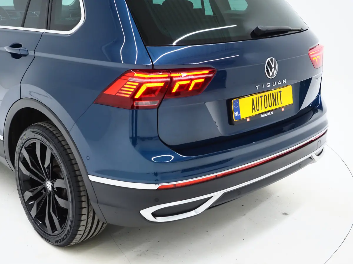 1.4 TSI eHybrid Elegance | Panoramadak | Trekhaak | Massage | 360 | Sfeerlicht | Dodehoek | Matrix | Carplay