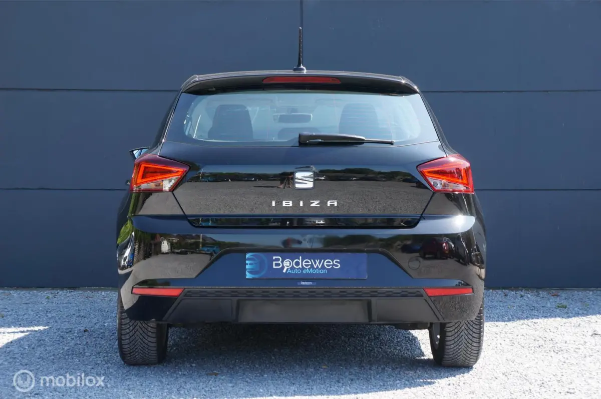1.0 TSI Style BNS Intense Navi Apple/Android PDC!