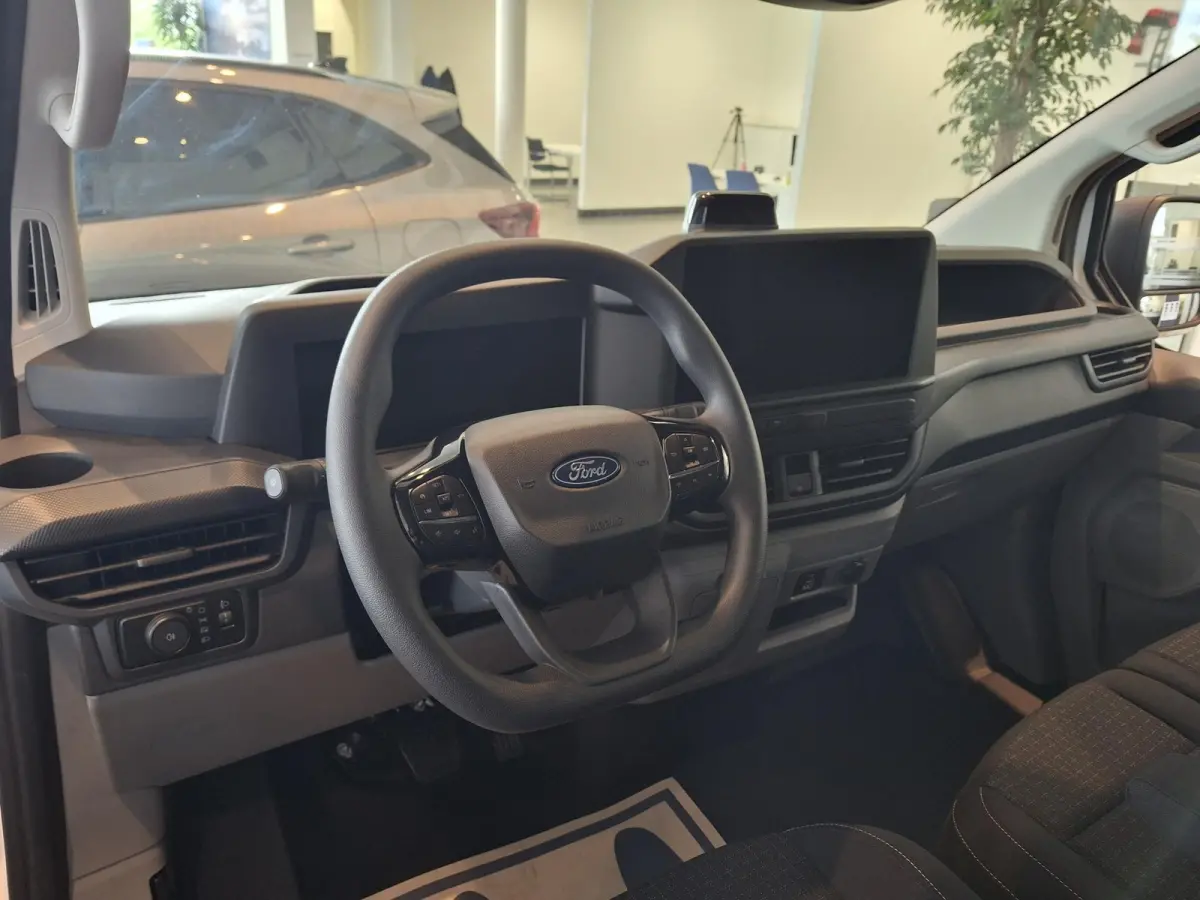 Trend L2 71 kWh | Voorraad! | Cruise Control | Stoelverwarming | All Season banden | Laadvloerbescherming | zijwand en achterdeur bescherming |