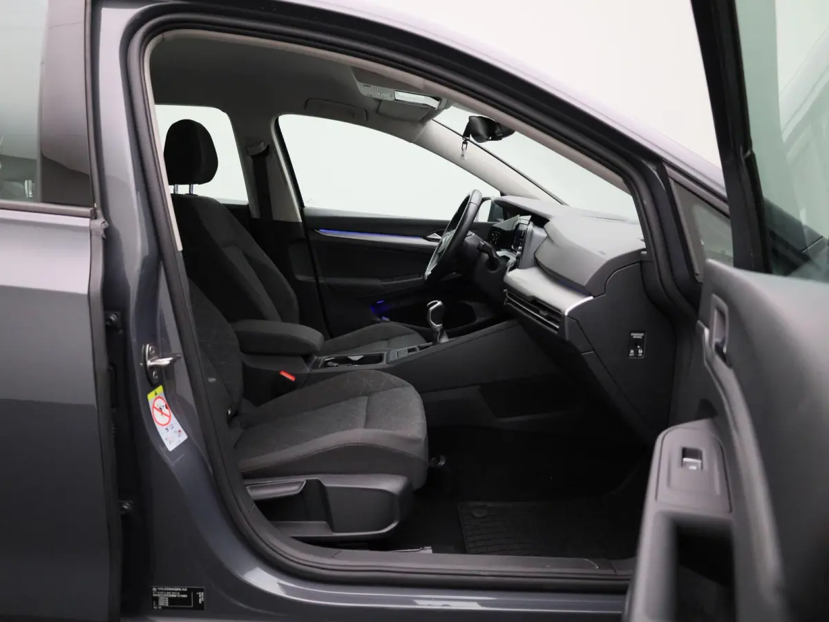 1.5 TSI Life 131 PK | Stoelverwarming | Stuurwielverwarming | Parkeersensoren | Apple CarPlay | Android auto | Adaptive Cruise Control | Climate Control | Digital cockpit | LED | 16'' lichtm