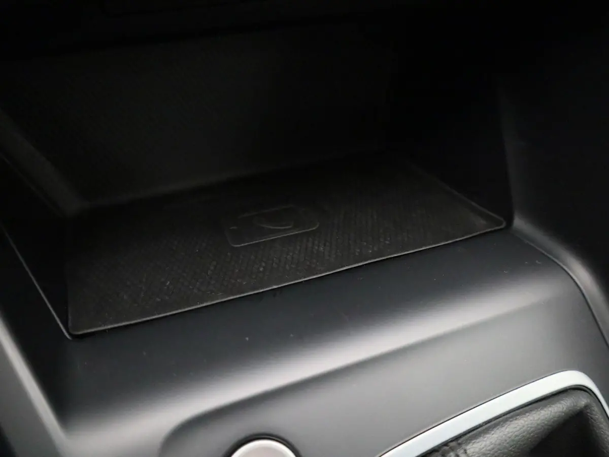 1.5 TSI Life 131 PK | Stoelverwarming | Stuurwielverwarming | Parkeersensoren | Apple CarPlay | Android auto | Adaptive Cruise Control | Climate Control | Digital cockpit | LED | 16'' lichtm