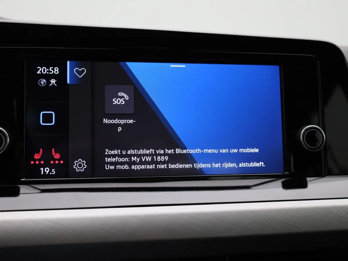 1.5 TSI Life 131 PK | Stoelverwarming | Stuurwielverwarming | Parkeersensoren | Apple CarPlay | Android auto | Adaptive Cruise Control | Climate Control | Digital cockpit | LED | 16'' lichtm
