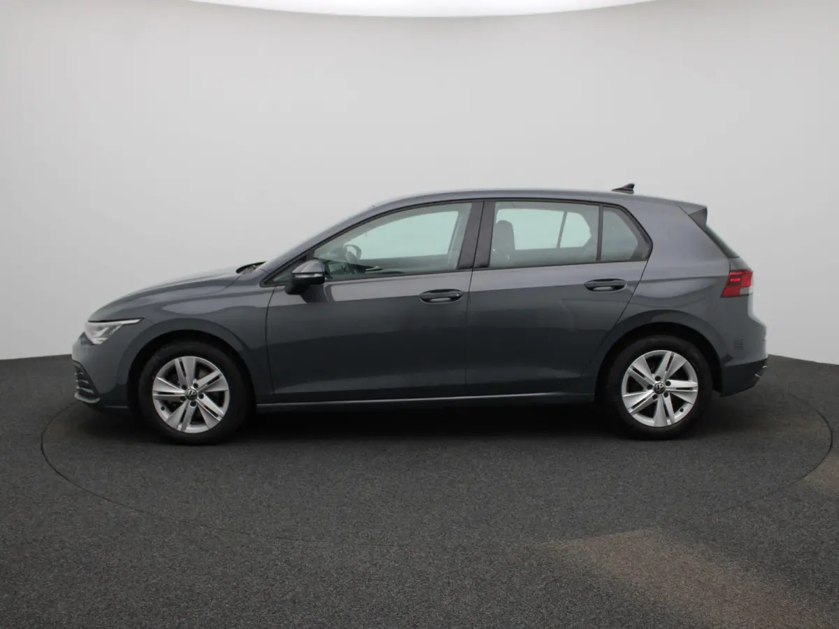 1.5 TSI Life 131 PK | Stoelverwarming | Stuurwielverwarming | Parkeersensoren | Apple CarPlay | Android auto | Adaptive Cruise Control | Climate Control | Digital cockpit | LED | 16'' lichtm