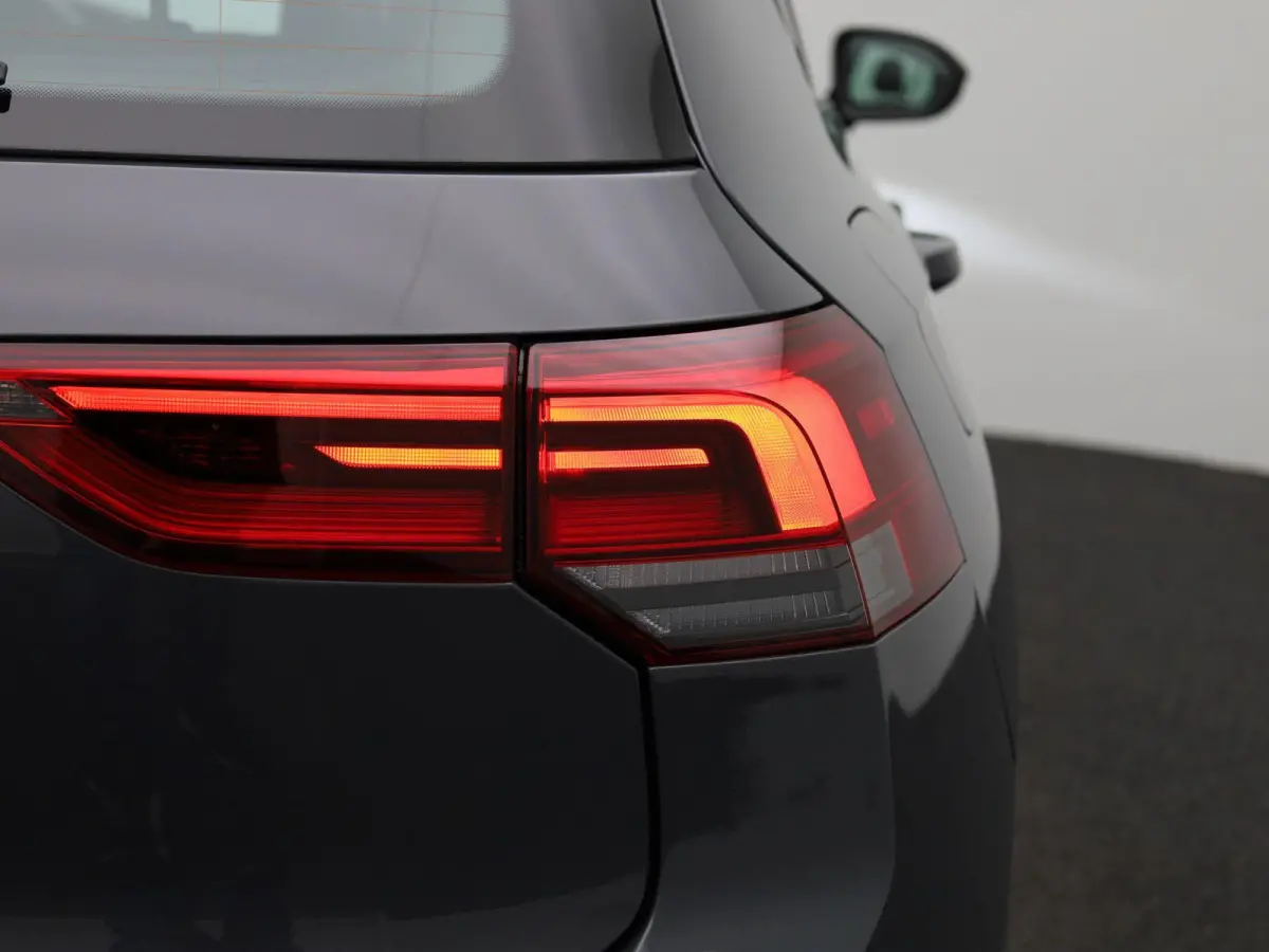 1.5 TSI Life 131 PK | Stoelverwarming | Stuurwielverwarming | Parkeersensoren | Apple CarPlay | Android auto | Adaptive Cruise Control | Climate Control | Digital cockpit | LED | 16'' lichtm