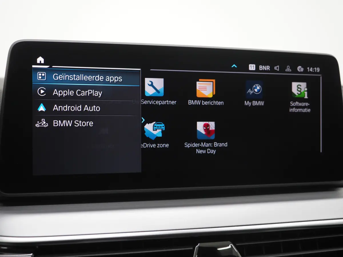 530e | Leder | Trekhaak | 360 | Adaptive Cruise | Dodehoek | Stoelverwarming | Carplay