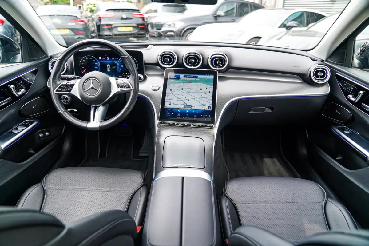 300 e Luxury Line | Head Up Display | Stoelverkoeling | Panorama dak | Memory | Elek Trekhaak