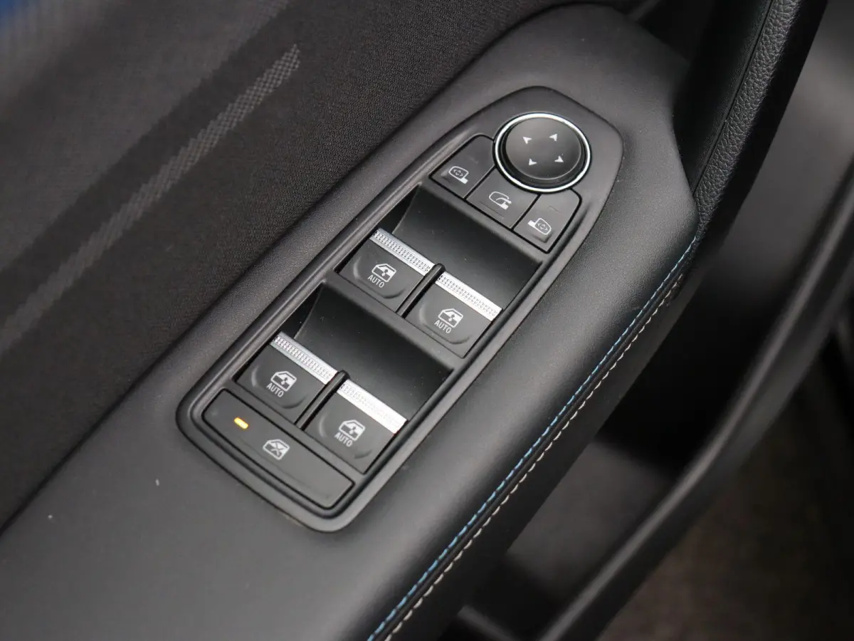 E-Tech full hybrid 145pk esprit Alpine | 19" LMV | Stuurverwarming | Adaptive cruise control | Apple carplay |