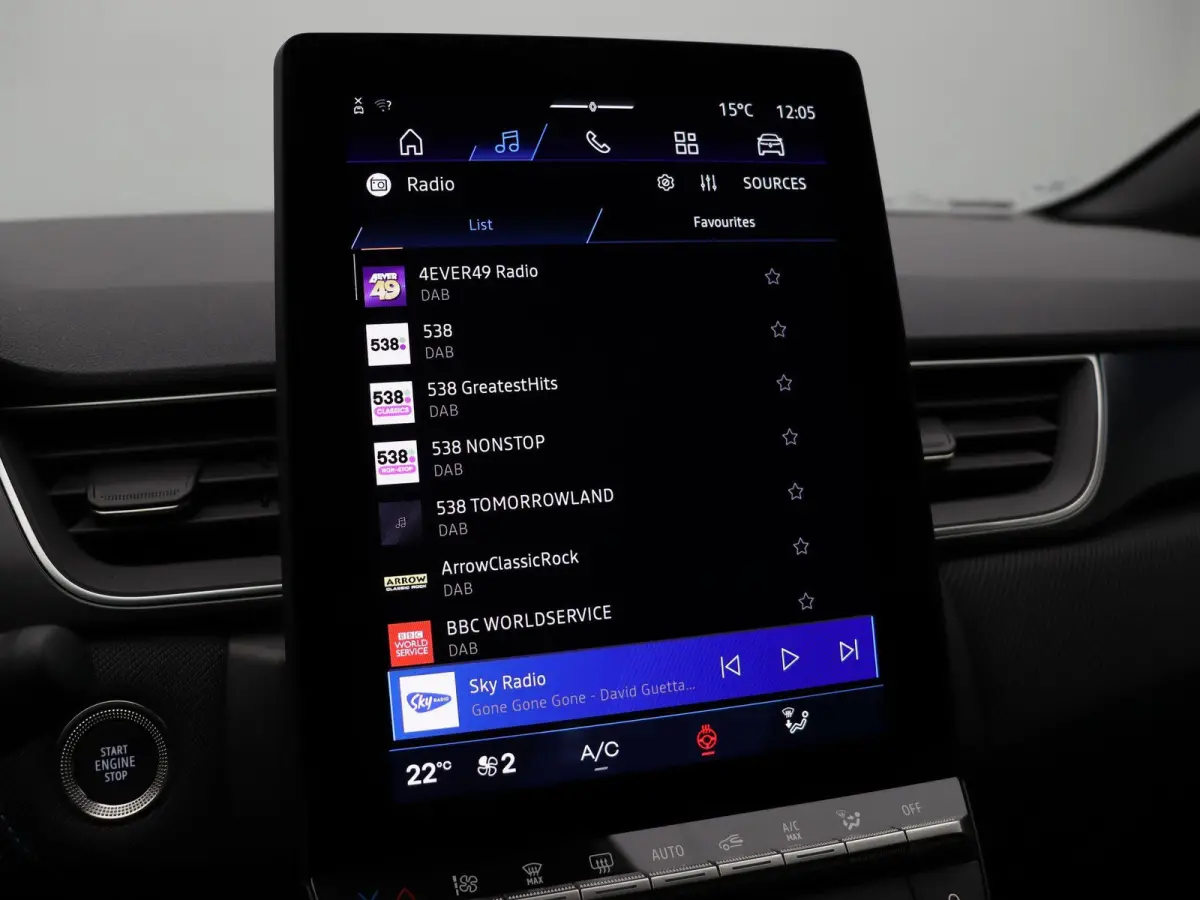 E-Tech full hybrid 145pk esprit Alpine | 19" LMV | Stuurverwarming | Adaptive cruise control | Apple carplay |