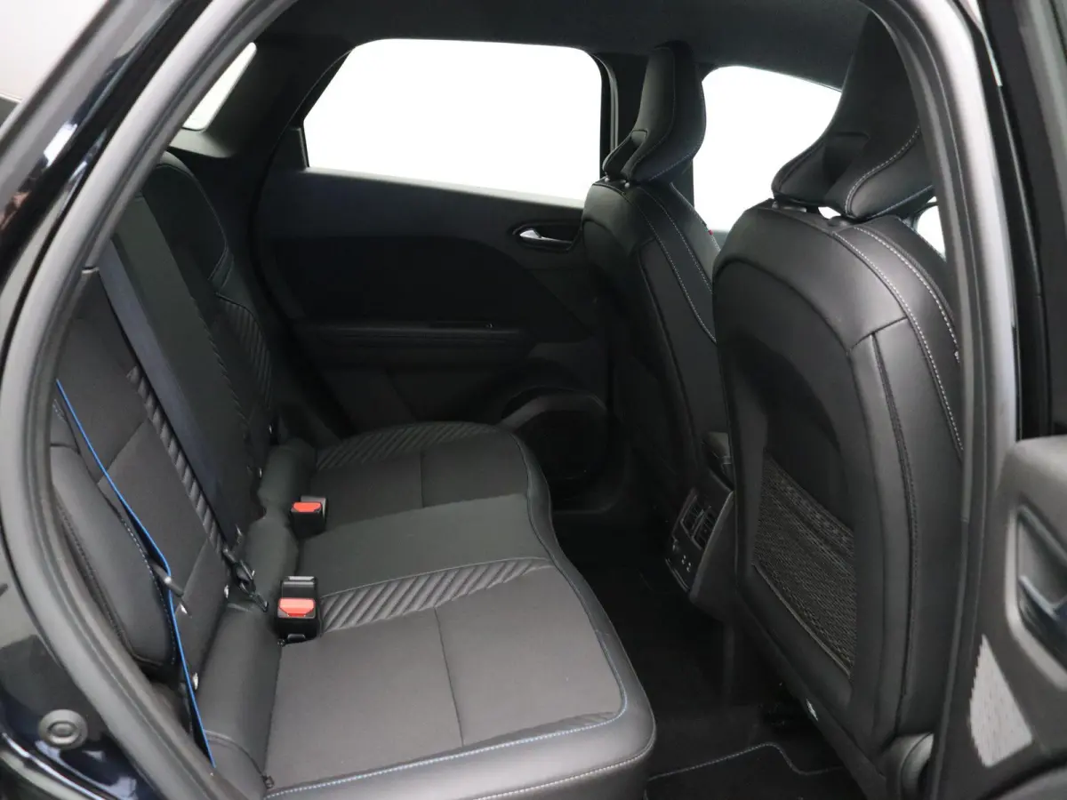 E-Tech full hybrid 145pk esprit Alpine | 19" LMV | Stuurverwarming | Adaptive cruise control | Apple carplay |