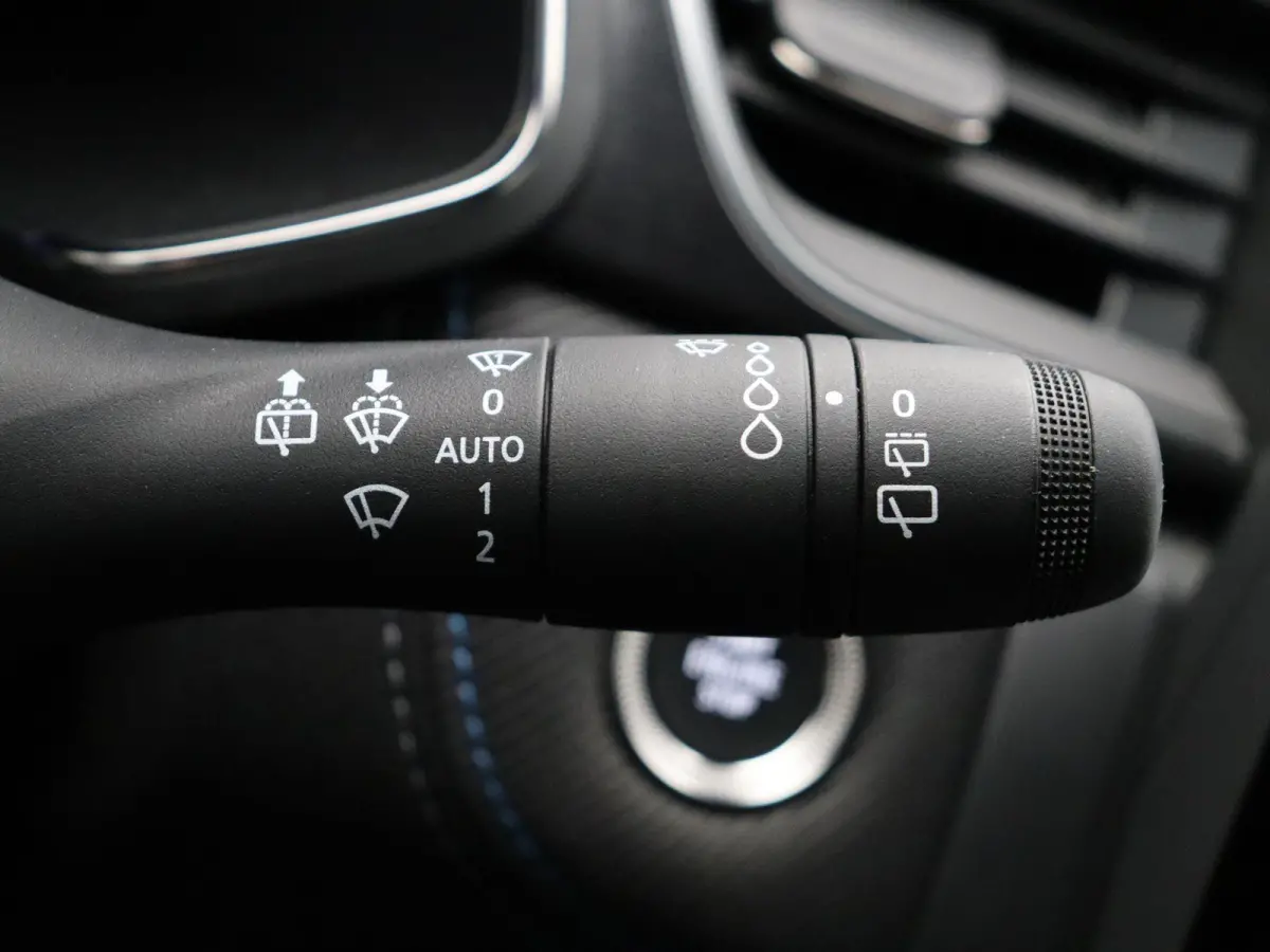 E-Tech full hybrid 145pk esprit Alpine | 19" LMV | Stuurverwarming | Adaptive cruise control | Apple carplay |