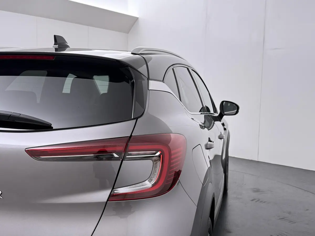 TCe 130 GPF Edition One | BOSE Audio | Parkeercamera | Navigatie |