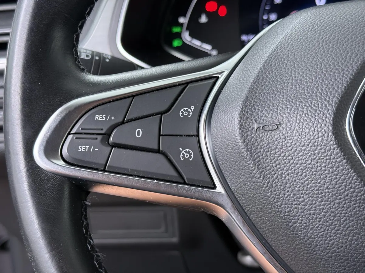 TCe 130 GPF Edition One | BOSE Audio | Parkeercamera | Navigatie |