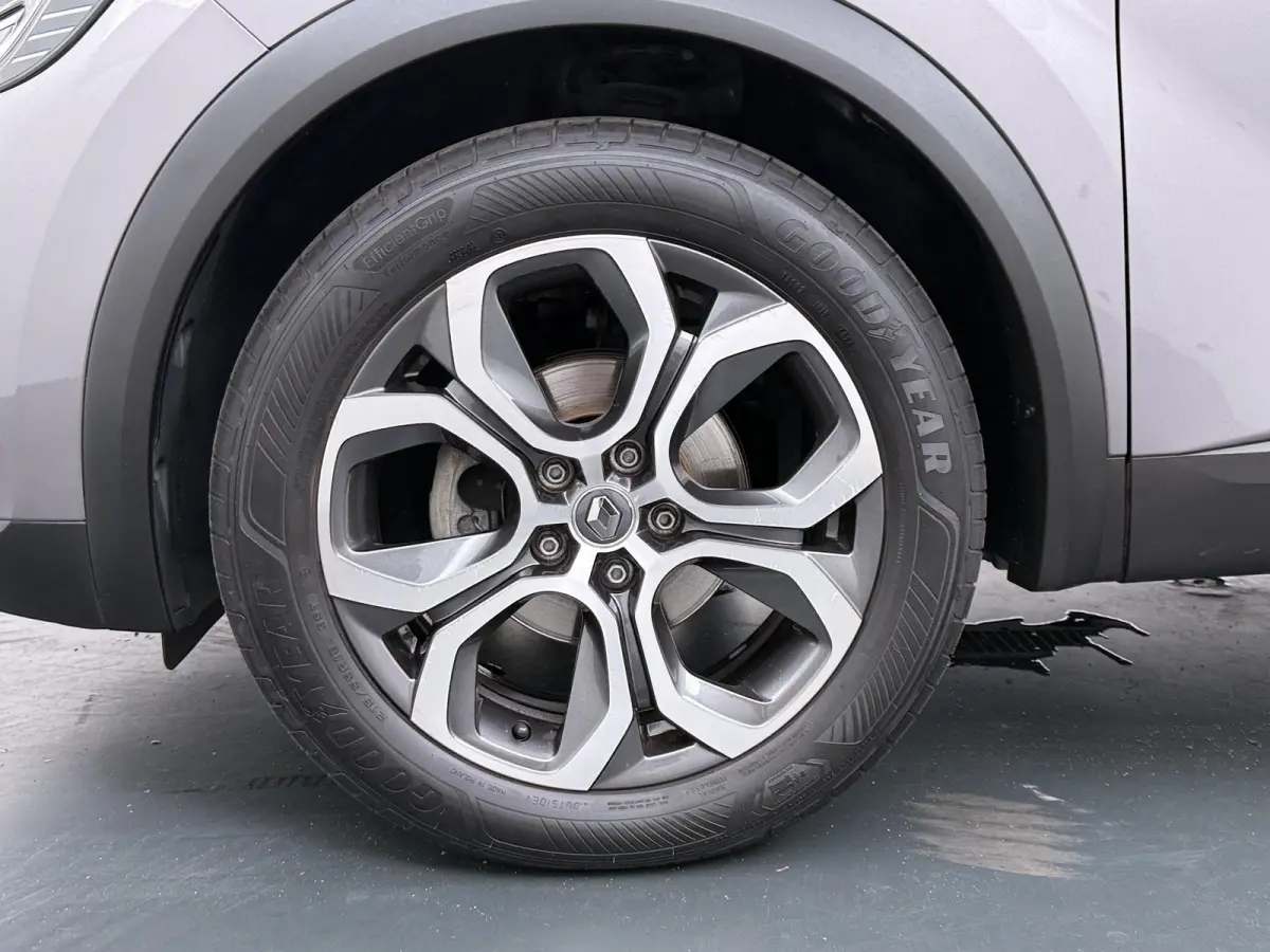 TCe 130 GPF Edition One | BOSE Audio | Parkeercamera | Navigatie |