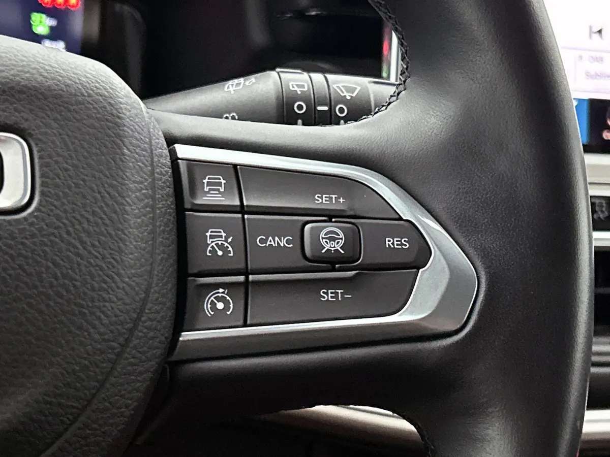4xe 240 Plug-in Hybrid Overland