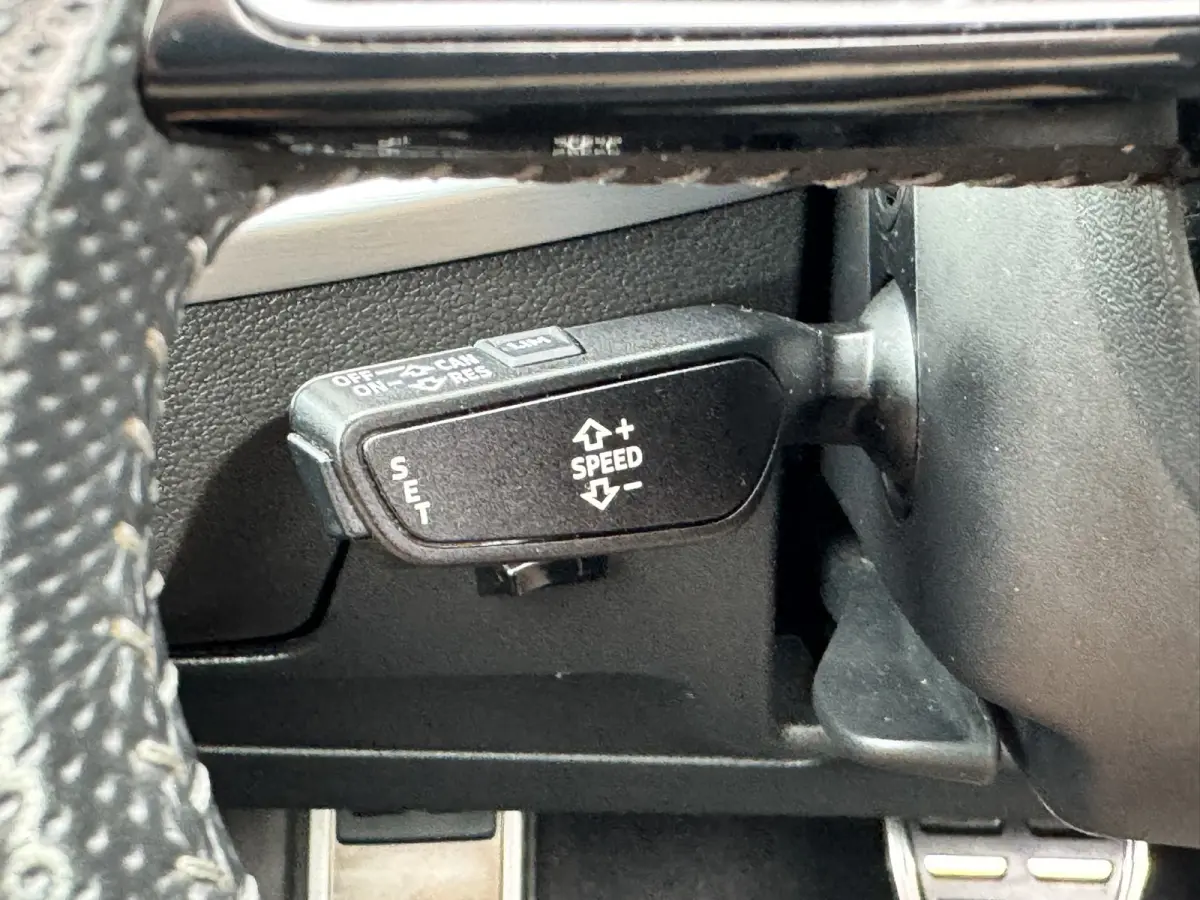 1.4 TFSI CoD Full S-line Carplay Pano Leder Camera Led Cruise Trekhaak