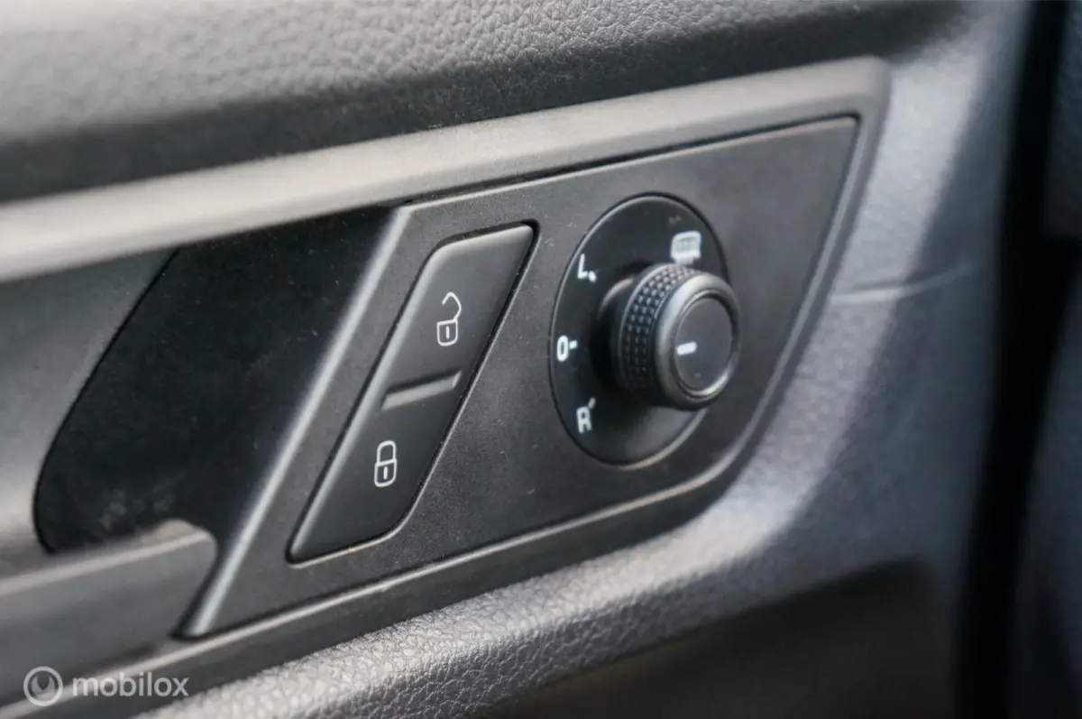 Bestel 2.0 TDI L1H1 Comfortline Navi S Line