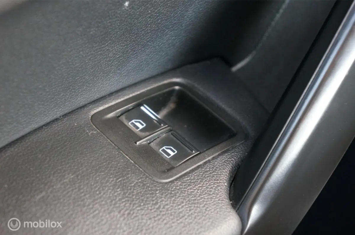 Bestel 2.0 TDI L1H1 Comfortline Navi S Line