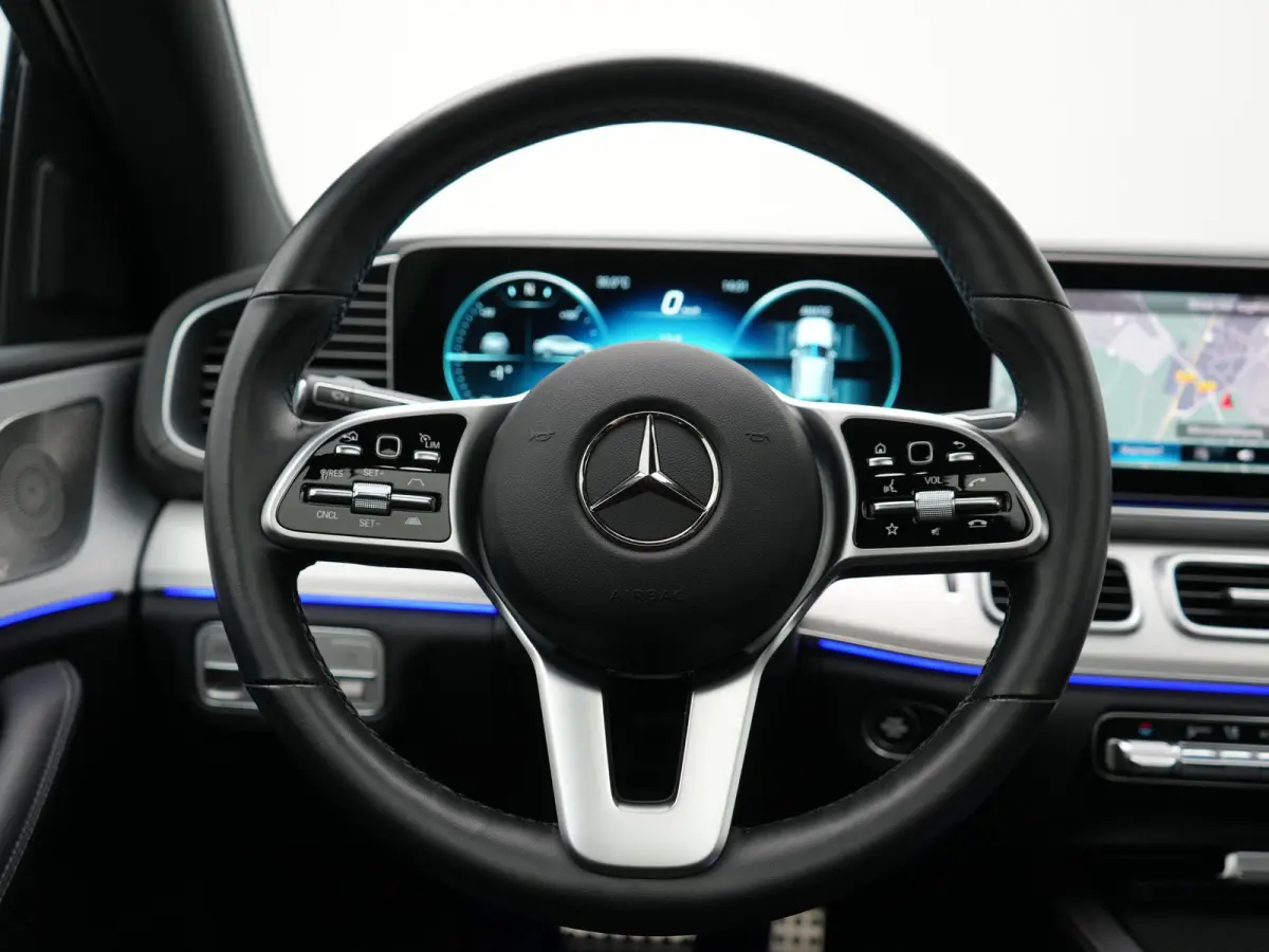 350 e 4MATIC AMG Line PHEV 333pk Dealer O.H. | Luchtvering | Panodak | Adaptive Cruise | Head Up | 360 Camera | Burmester Audio | Lederen Sportstoelen Verwarmd | Multibeam LED | Sfeerverlich
