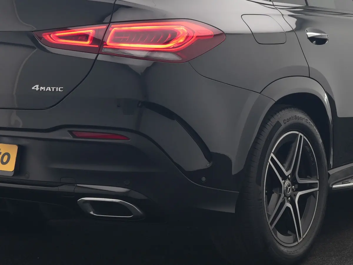 350 e 4MATIC AMG Line PHEV 333pk Dealer O.H. | Luchtvering | Panodak | Adaptive Cruise | Head Up | 360 Camera | Burmester Audio | Lederen Sportstoelen Verwarmd | Multibeam LED | Sfeerverlich