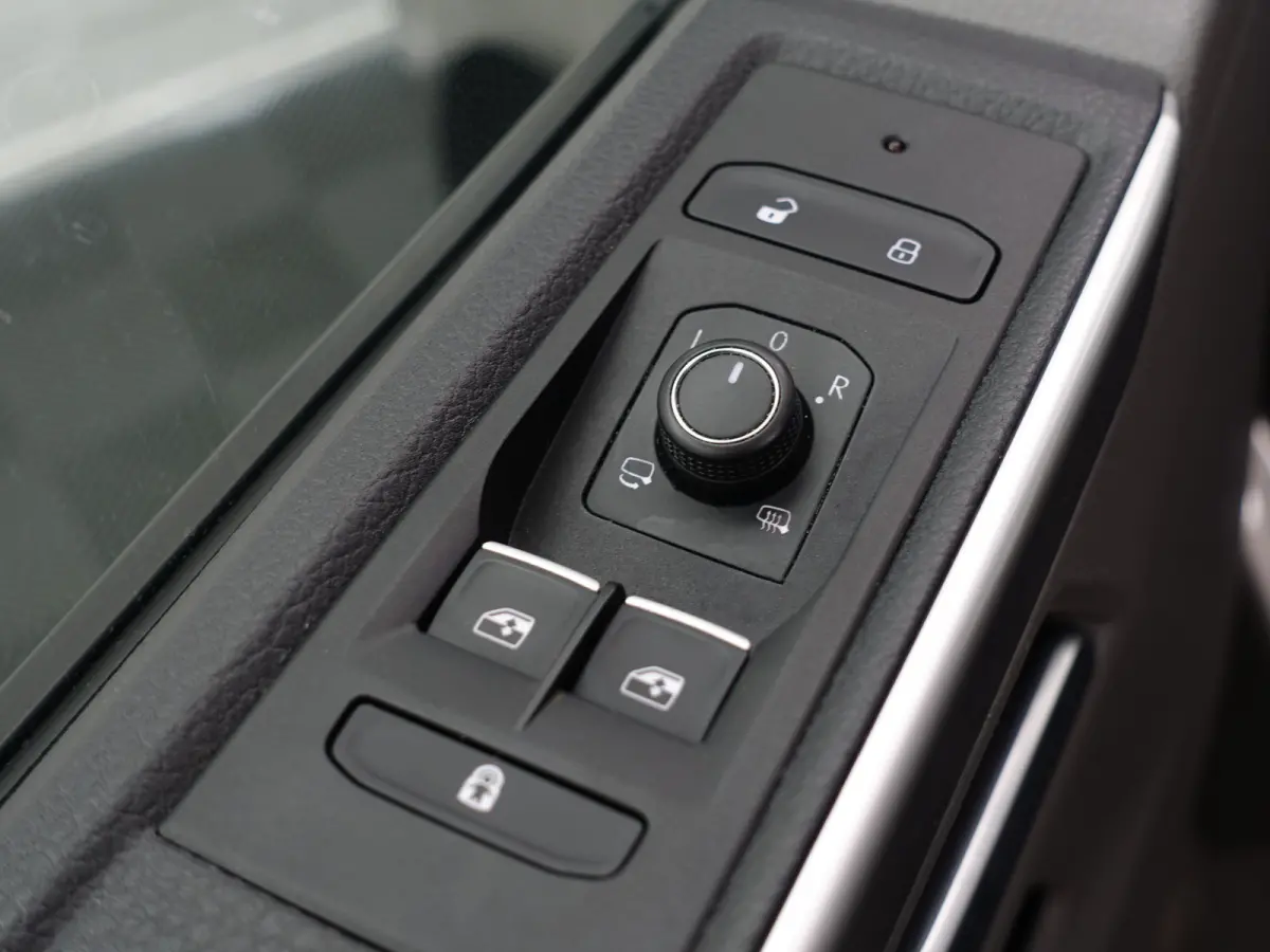 2.0 TDI Euro 6 L2 Bulli Aut- Dubbele Cabine, 5/6 Pers, Virtual Cockpit, Xenon Led, Bearlock, Carplay