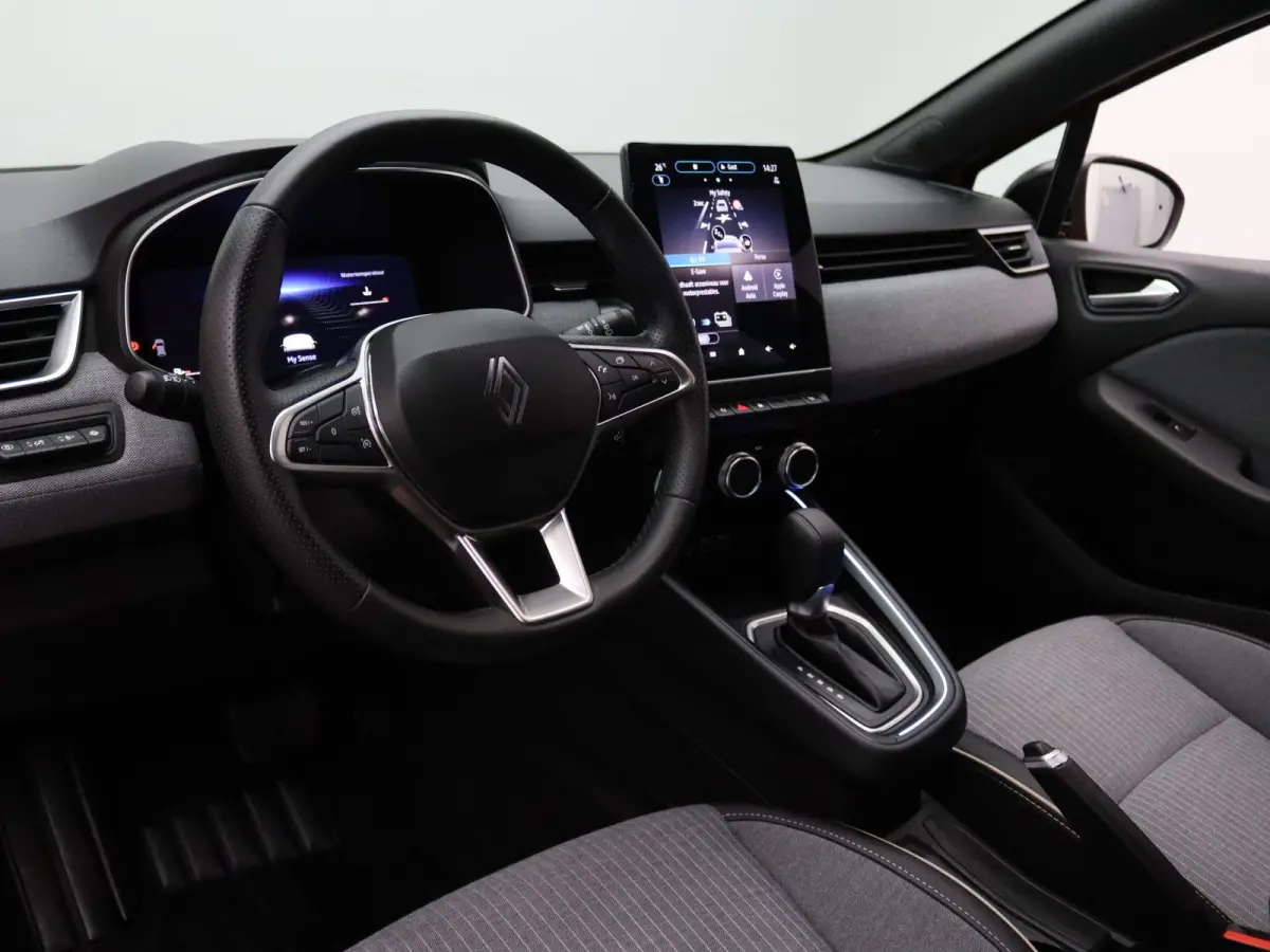 145pk E-Tech Full Hybrid techno Apple Carplay/Android Auto | Climate