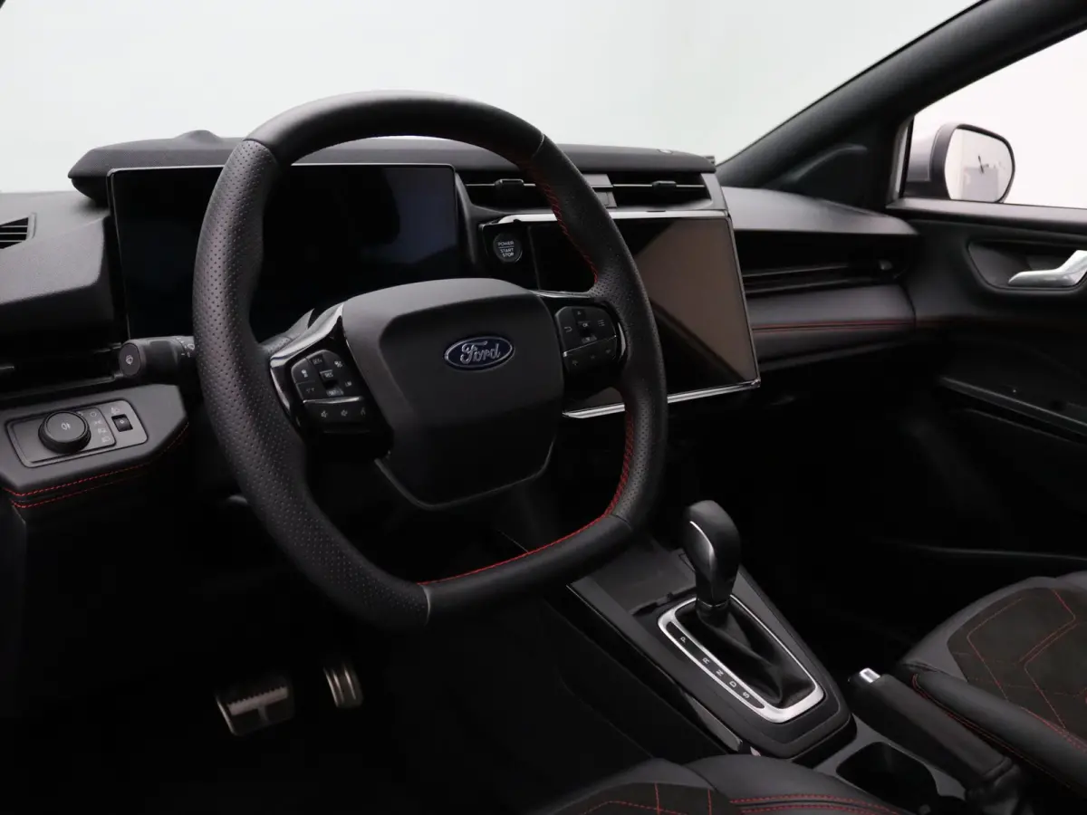 125pk EcoBoost ST-Line X Apple Carplay/Android Auto | Climate