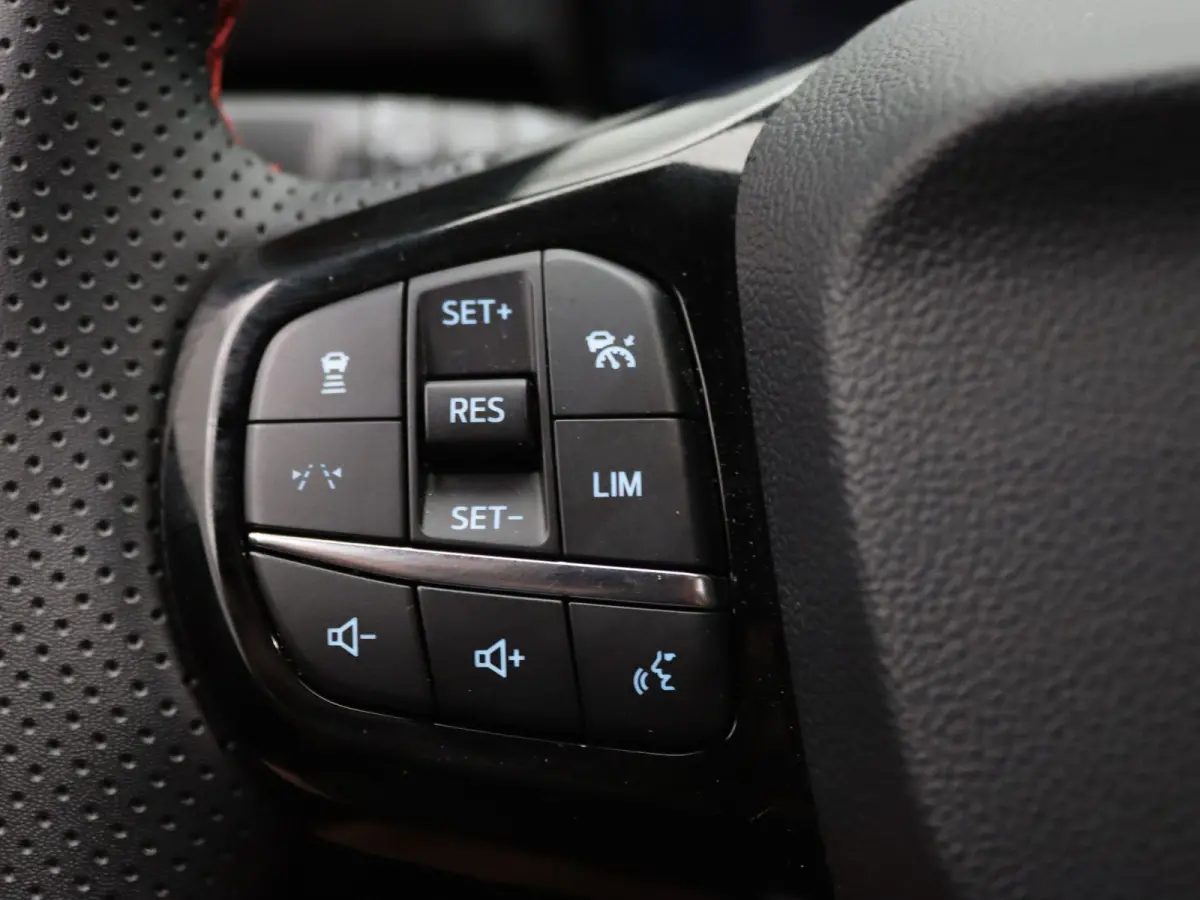 125pk EcoBoost ST-Line X Apple Carplay/Android Auto | Climate