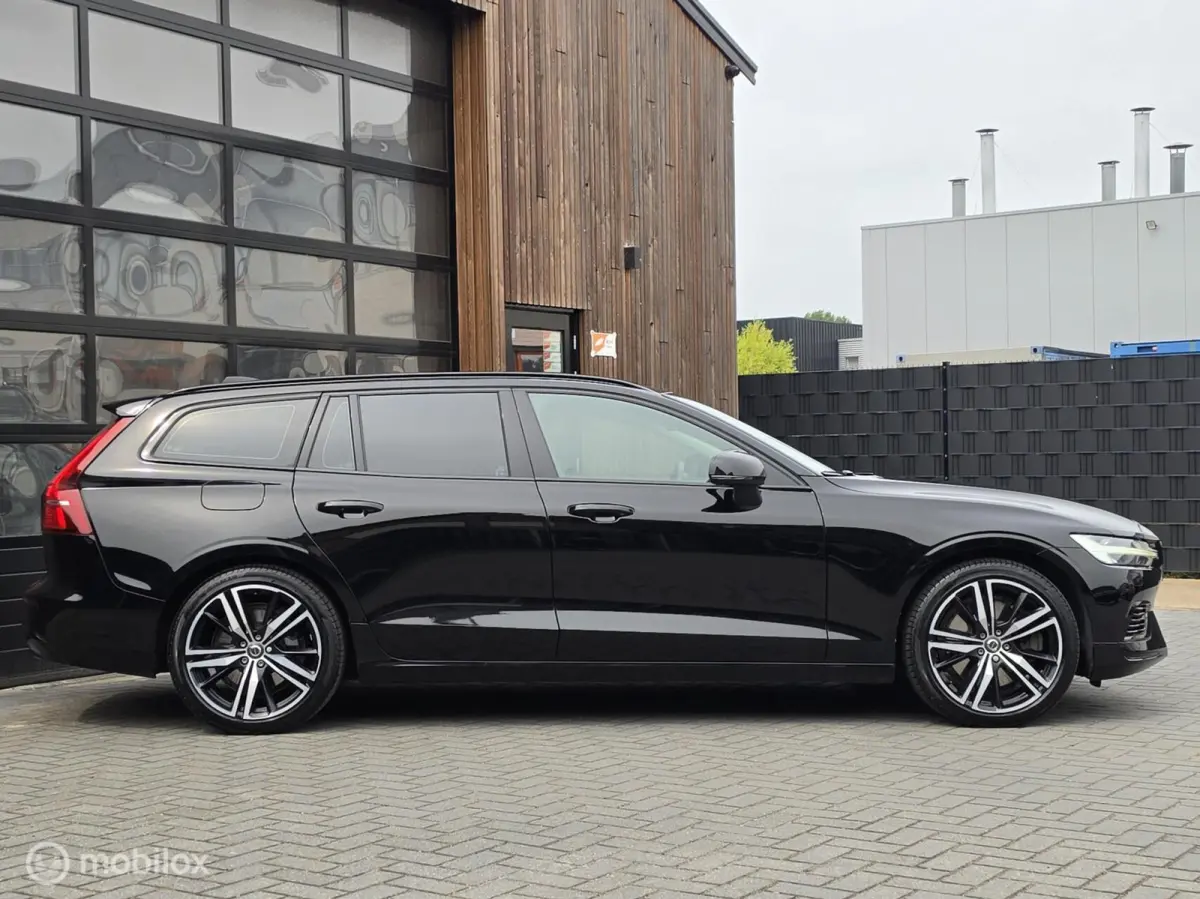 2.0 T6 AWD LONG RANGE 350PK R-DESIGN PLUG-IN HYBRID