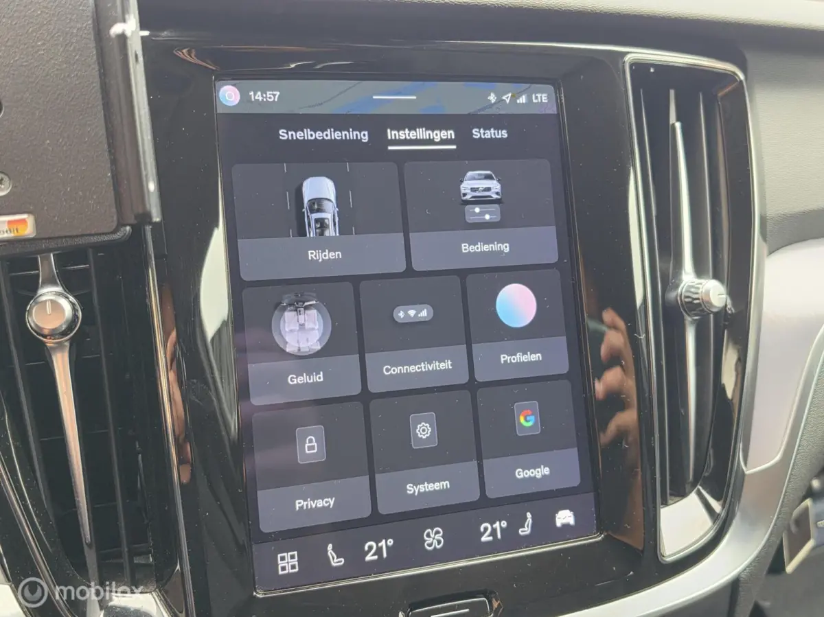 2.0 T6 AWD LONG RANGE 350PK R-DESIGN PLUG-IN HYBRID