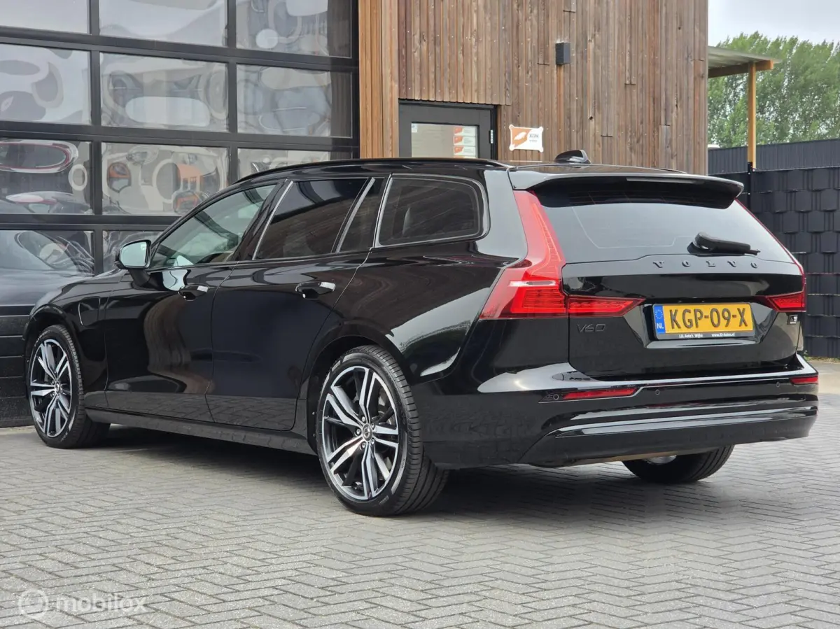 2.0 T6 AWD LONG RANGE 350PK R-DESIGN PLUG-IN HYBRID