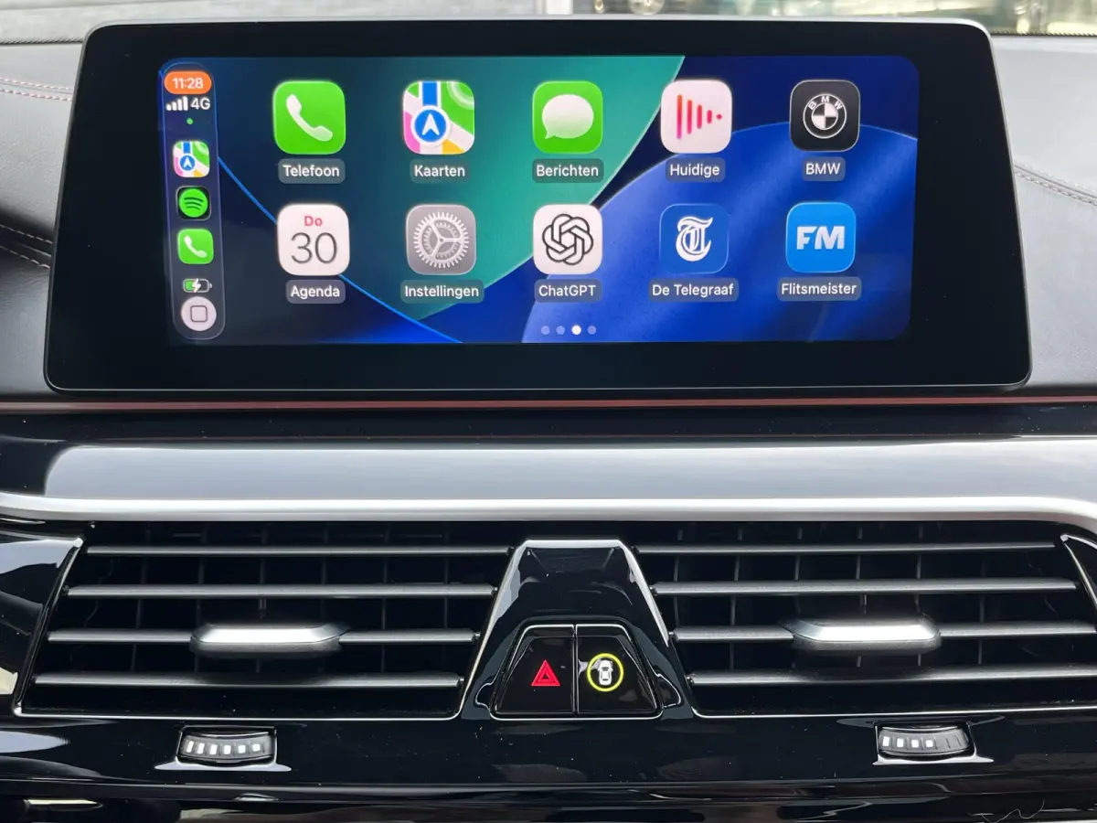 520i High Executive Edition | NL Auto/2e Eig./Voll.Historie/Individual+M-Sportpakket/Leder/Camera/Head-Up/Pano.Dak