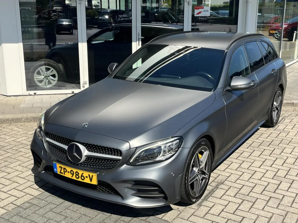 180 AMG CARPLAY+MAGNO GRIJS+MATRIX