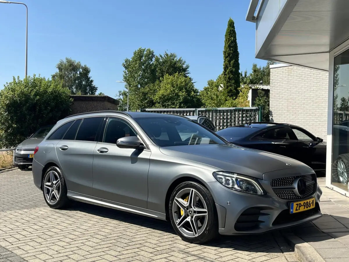 180 AMG CARPLAY+MAGNO GRIJS+MATRIX