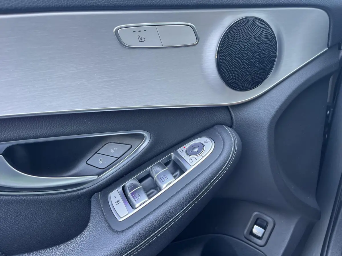 180 AMG CARPLAY+MAGNO GRIJS+MATRIX