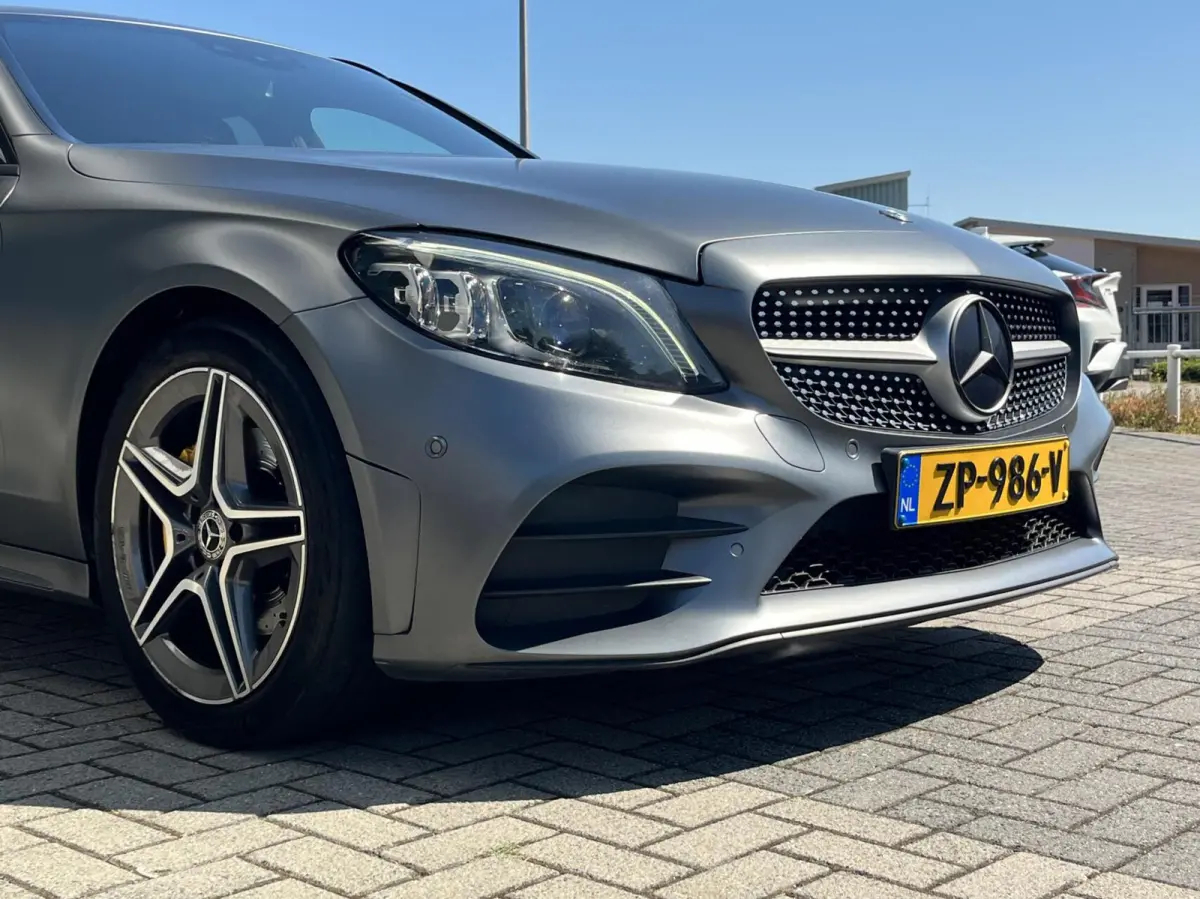 180 AMG CARPLAY+MAGNO GRIJS+MATRIX