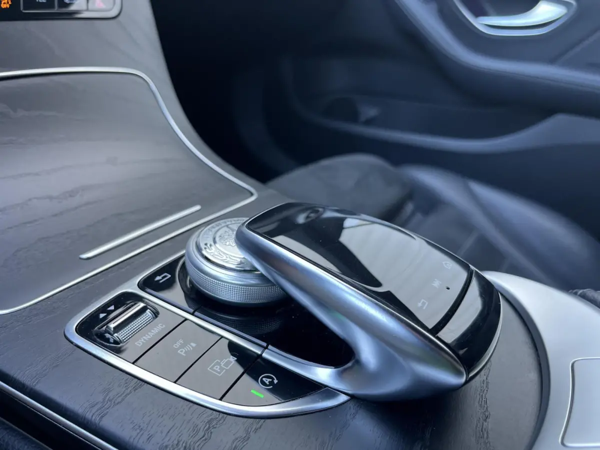180 AMG CARPLAY+MAGNO GRIJS+MATRIX