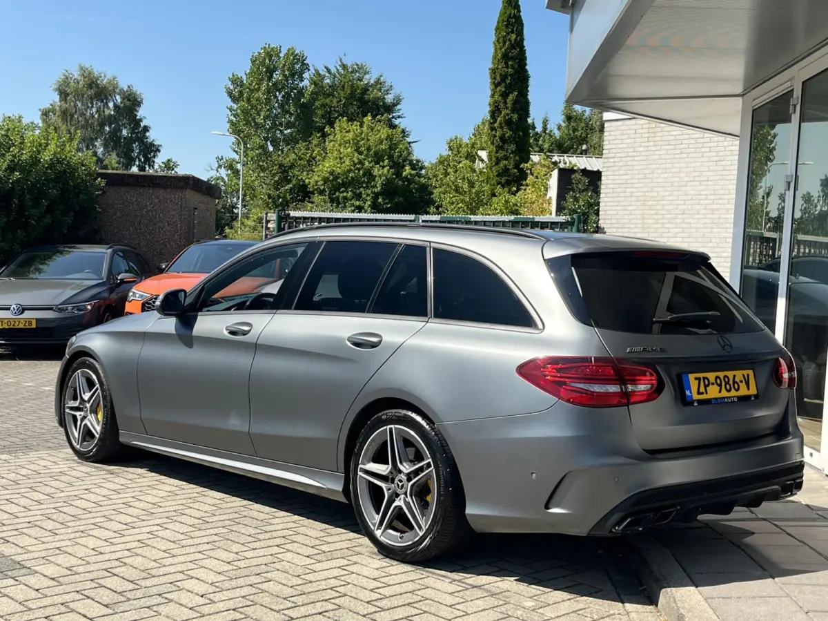 180 AMG CARPLAY+MAGNO GRIJS+MATRIX
