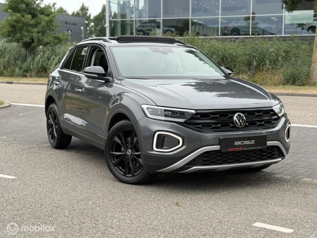 1.5 TSI DSG PANO IQ LANE KEYLESS TREKHAAK