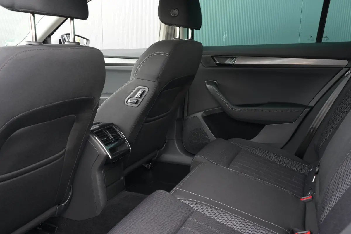 1.4 218pk TSI iV Business Edition Plus | Camera | Cruise Control | Comfort Stoelen |